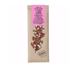 Écorce chocolat au lait, perles de neiges, groseilles, noisettes et fraises